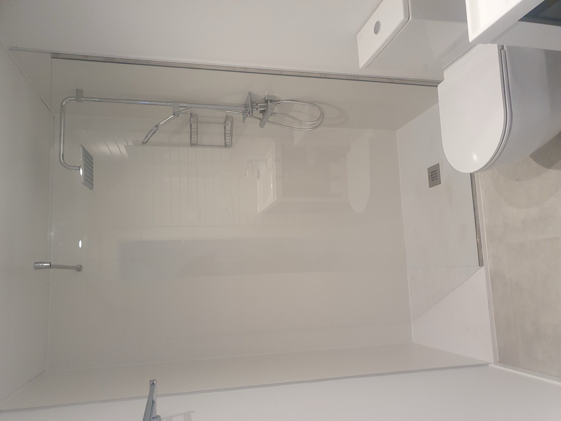 Mampara fija de cristal 8 mm para ducha a ras de suelo — Mijas Costa
