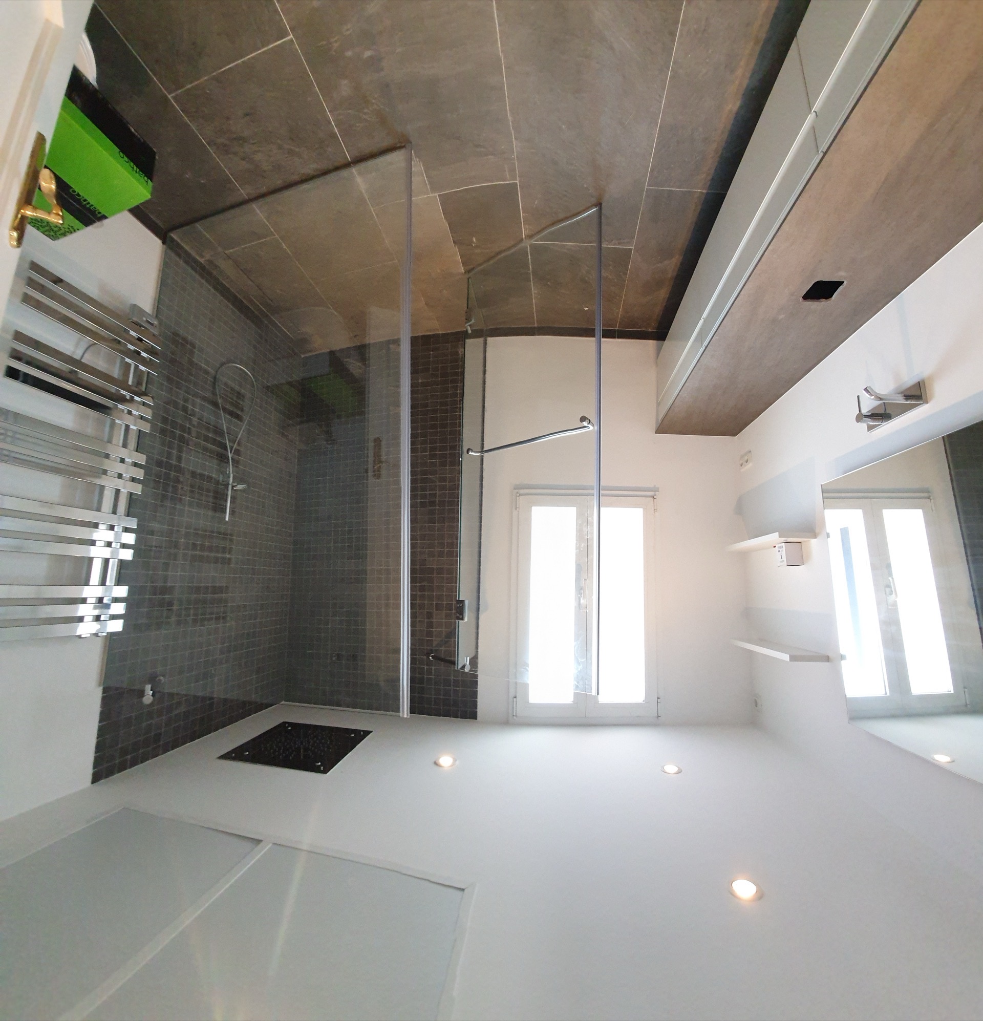 Mampara fija de cristal 8 mm para ducha a ras de suelo — Mijas Costa